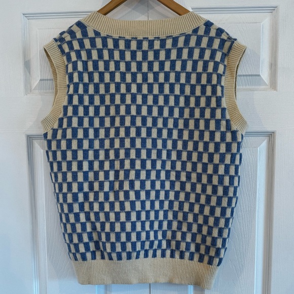Dizzy Vest - Picture 2 of 2